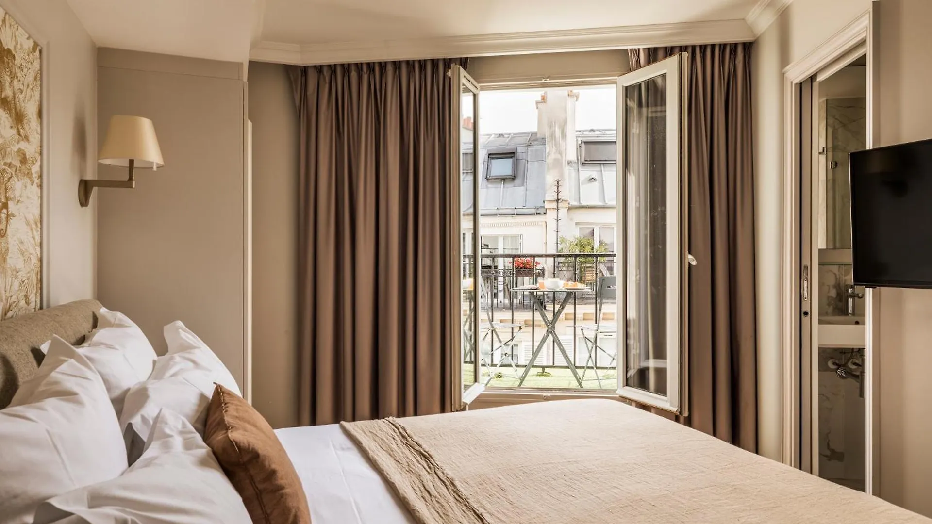 Maison Pigalle Paris